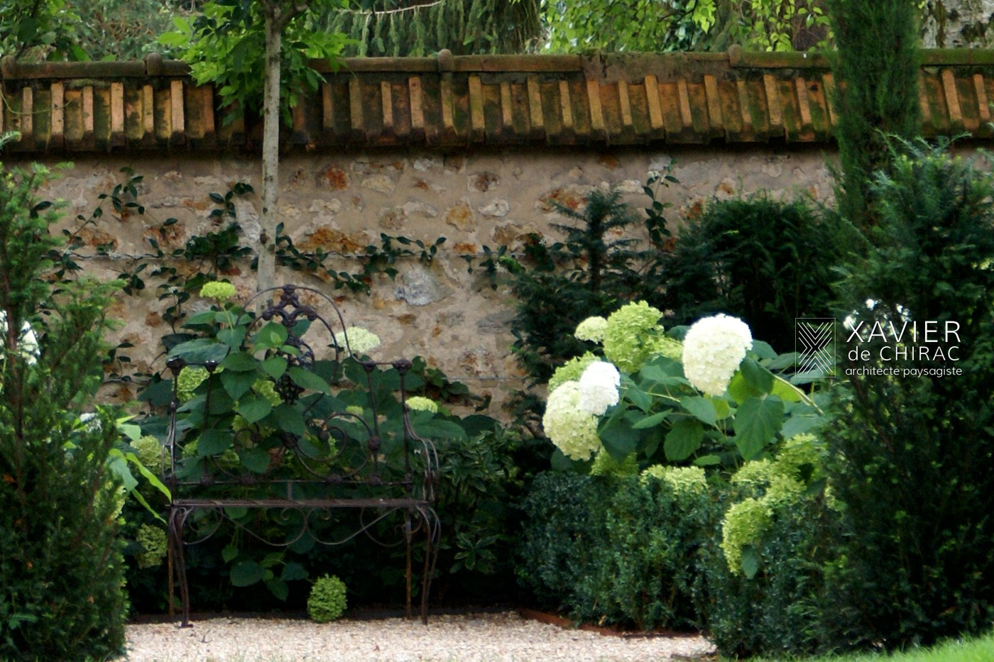 Jardin avec chambre de verdure