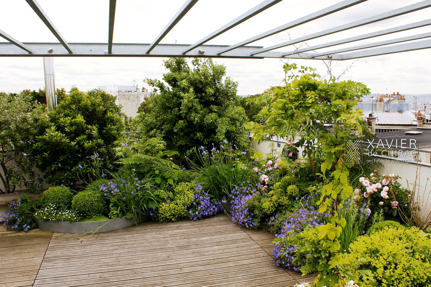 terrasse poème bohème Paris New York terrace garden with flowers Xavier de Chirac